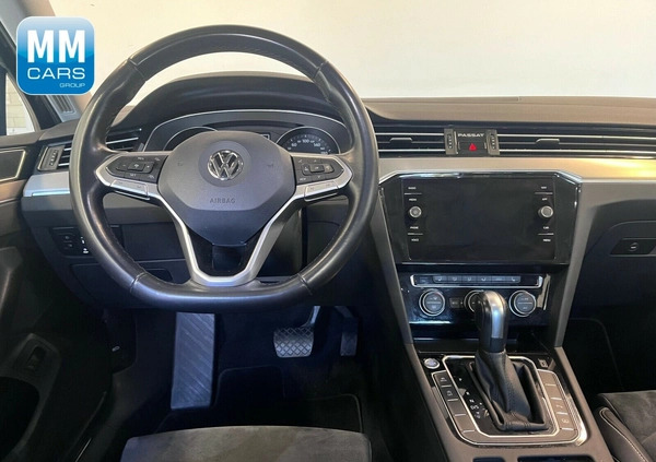 Volkswagen Passat cena 116850 przebieg: 66042, rok produkcji 2019 z Zabrze małe 497